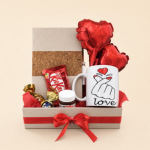 Caja de Regalo Love — Taza y Chocolatinas